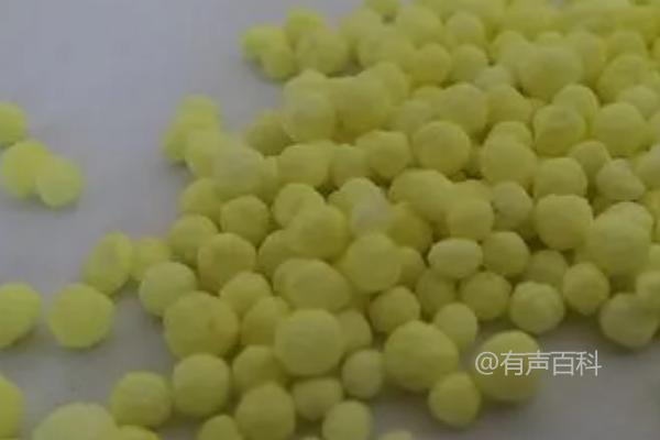 在进行标题的优化时，可以考虑以下几点来符合百度SEO规范：

旧标题：硫包衣尿素如何鉴别真假，真品经过水溶后只剩空壳

优化后的标题建议：

1. "硫包衣尿素真假鉴别及水溶后的特征分析"
2. "硫包衣尿素真假辨别方法及水溶后的变化解析"
3. "硫包衣尿素真伪辨别技巧：水溶后如何判断其真实性"
4. "如何辨别硫包衣尿素的真伪？水溶后的空壳现象详解"

这些标题保留了原始信息的关键部分，同时通过增加一些相关关键词和描述，更符合搜索引擎优化的要求，有助于提高文章在搜索结果中的曝光率和点击率。